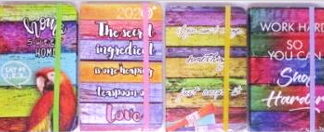 Блокнот на гумці /696-092/ "Папуга, модні слова" 9*14см ## 96арк, кол.край 4 кол.,  (1/24)