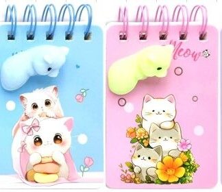 Блокнот 10,5*7/70арк. /100-К-009/ на спіралі з іграшкою-антистрес "Котик" (1/16)