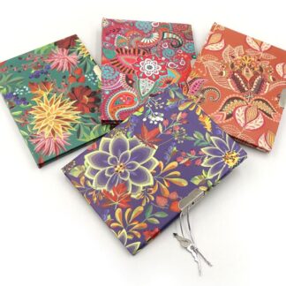 Блокнот А6 "JO" /DSCN0486/ на замочку "Квіти" мікс